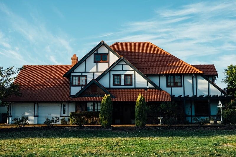 Selling Your Home? Here are 4 Professionals You Need to Hire
