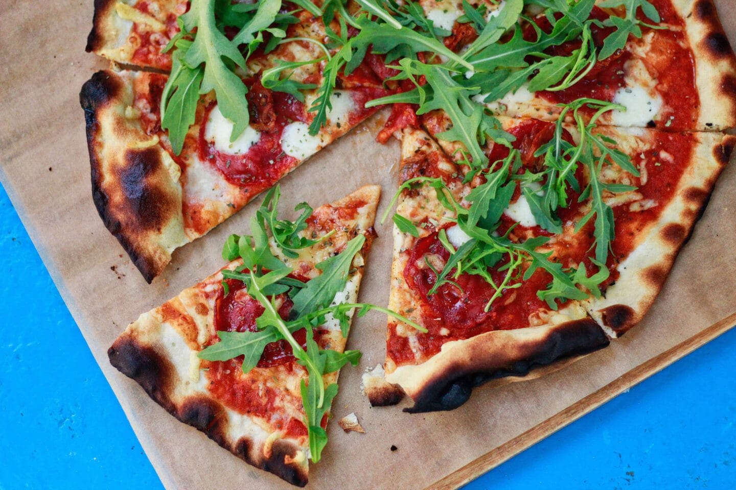 Tomato Italian pizza with rocket