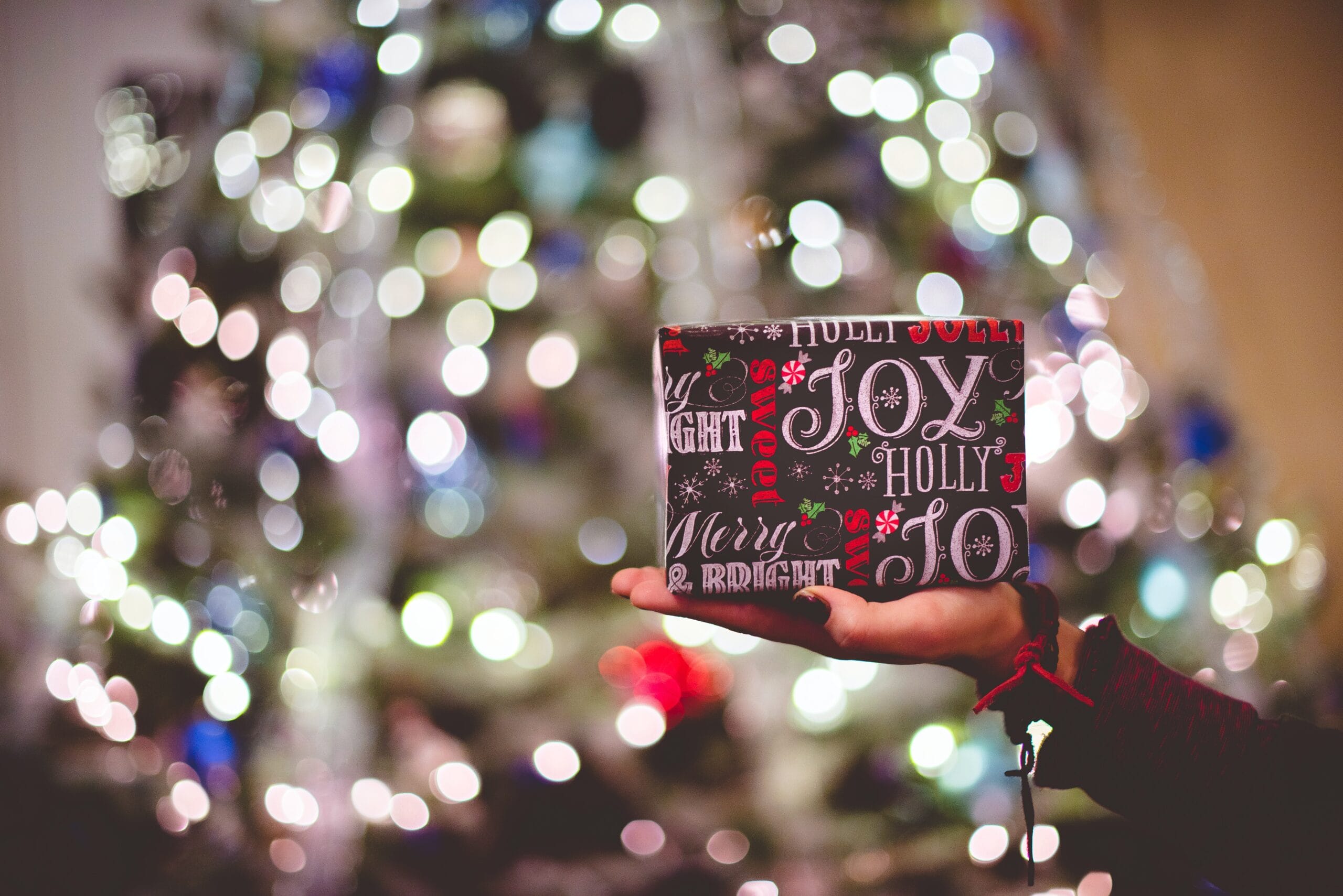 7 Christmas Gift Options That Anyone Will Like